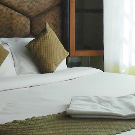 Hotel Floret Sojourn à Shimla Extérieur photo