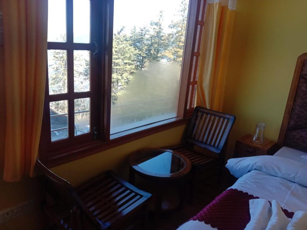 Hotel Floret Sojourn à Shimla Extérieur photo